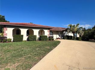 3809 N Seminole Point, Crystal River, FL 34428