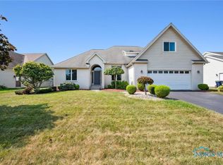 5877 Bear Creek Dr, Sylvania, OH 43560