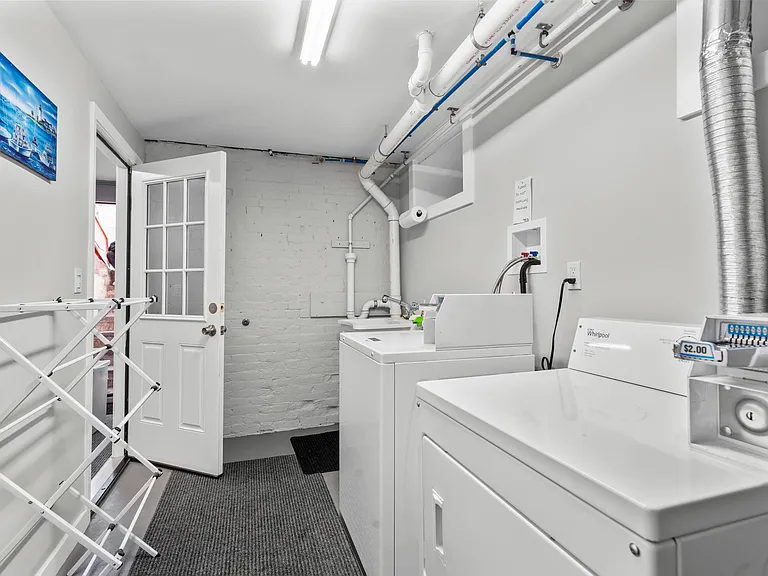 548 Ferry St #3 — Photo 13