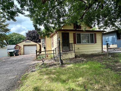 207 N Kniss Ave, Luverne, MN, 56156