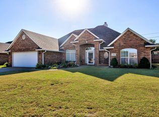 1014 Quail Ridge Rd, Enid, OK 73703