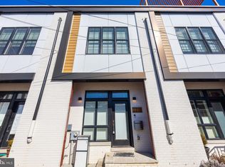 2215 Dreer St, Philadelphia, PA 19125