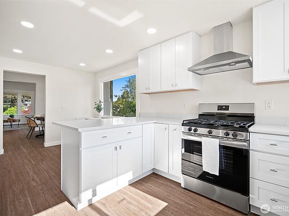 4th image of 5791 Legoe Avenue