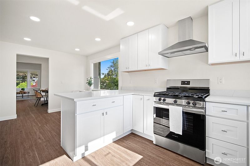 4th image of 5791 Legoe Avenue