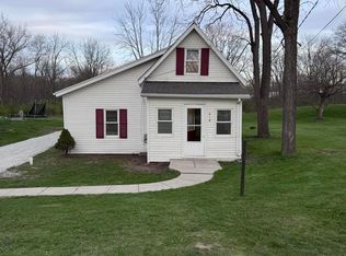 418 N Defiance Rd, Saint Marys, OH 45885
