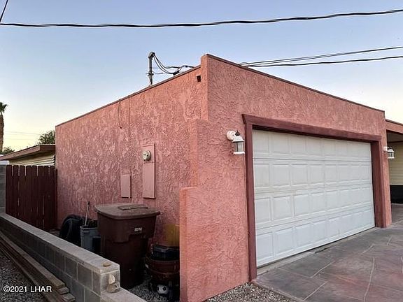 4th image of 404 N Moonlight Dr