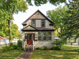 727 Walnut St, Grand Forks, ND 58201