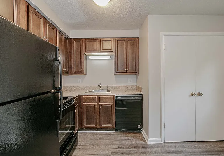 809B Golfview Pl — Photo 6