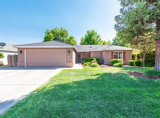 483 Crestwood Ave, Woodlake, CA 93286