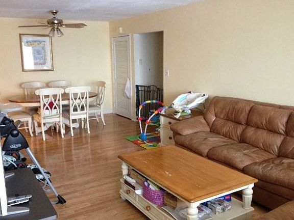 3rd image of 48 Santa Barbara Dr