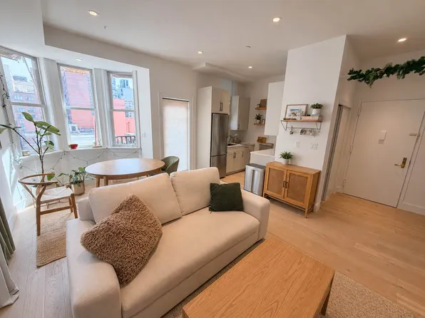 230 West 97th Street image 1 of 11