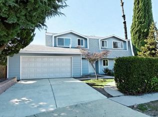 2569 N Goldin Ave, Simi Valley, CA 93065
