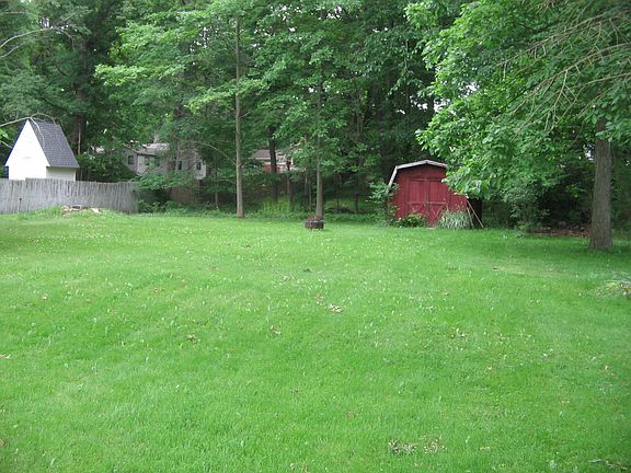 3rd image of 7217 Elmland Ave