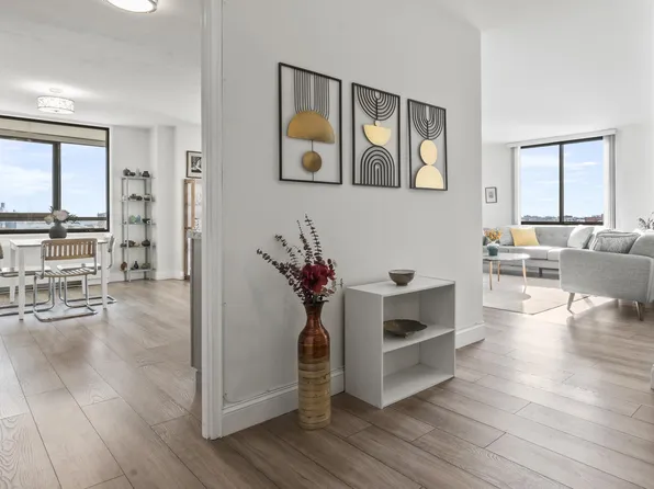 380 Mountain Road image 1 of 39