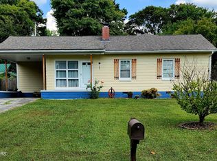504 Gilliland Ln, Maryville, TN 37804