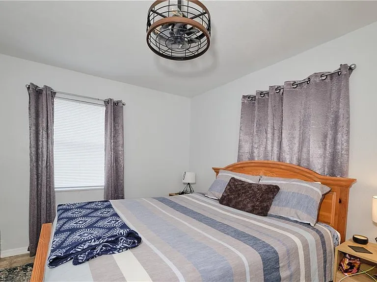 16820 Banyon Ct — Photo 9