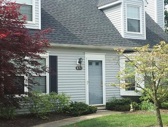 2nd image of 871 W Kensington Ln