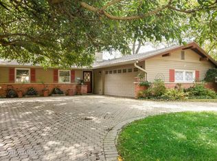 305 W Brentwood Dr, Palatine, IL