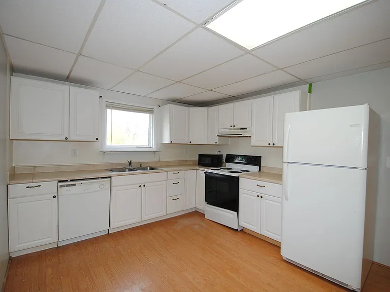 648 Rebecca St — Photo 1