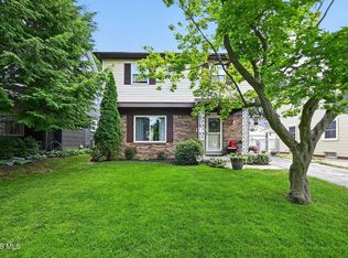 3816 Woodmont Rd, Toledo, OH 43613