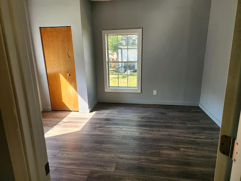 628 Linden St — Photo 6