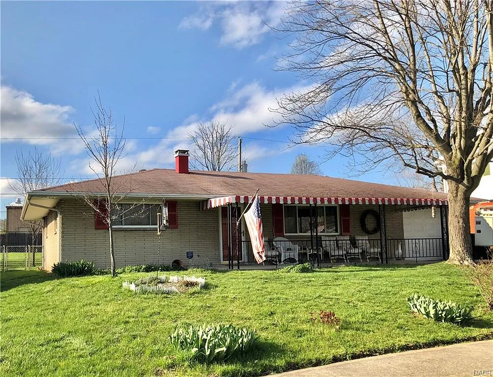 101 Savoy Ave photo 1