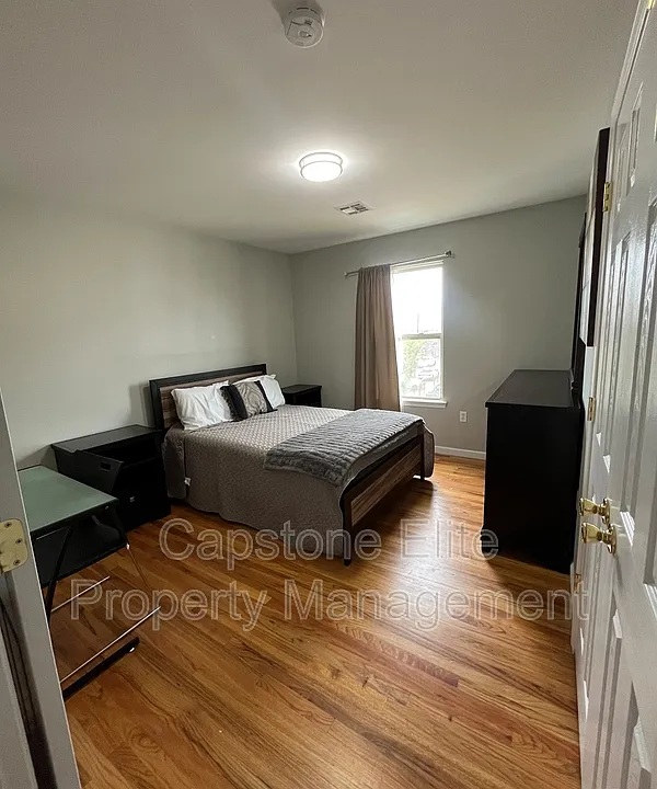 255-257 Nj Railroad Ave #2