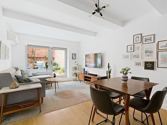 2nd image of 27 Quincy St APT 1A