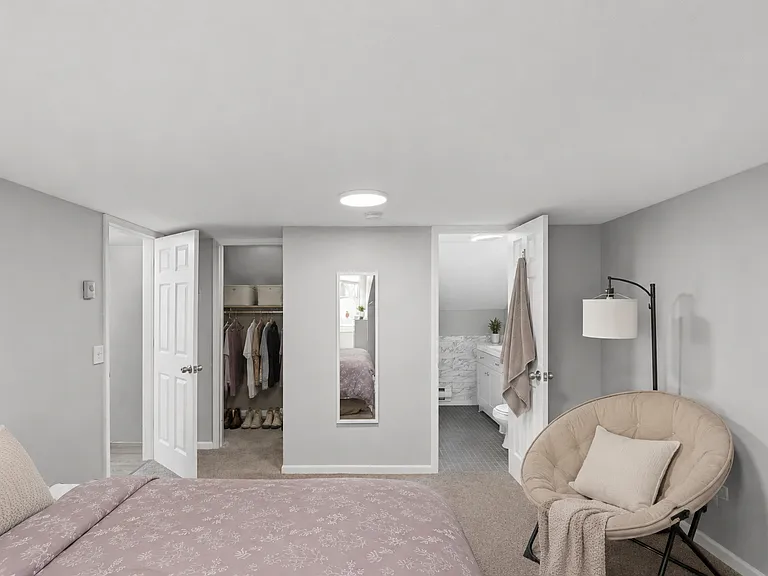 501 W 3rd St #2 — Photo 10