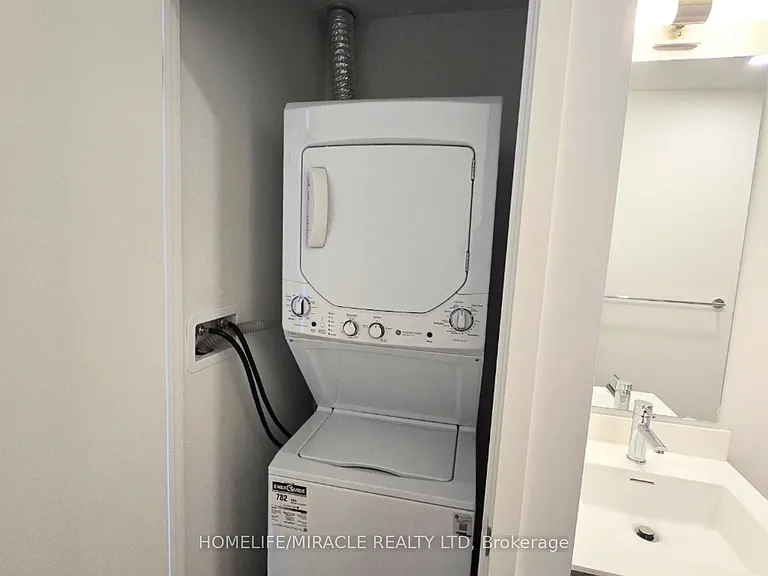 20 Deans Dr #611 — Photo 15