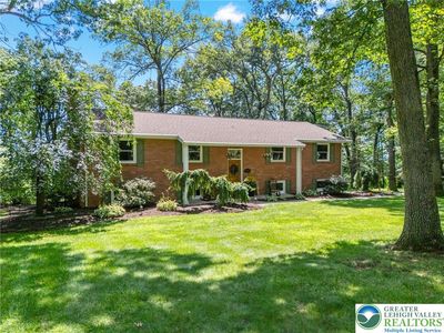 5742 Shady Ln E, Bath, PA, 18014