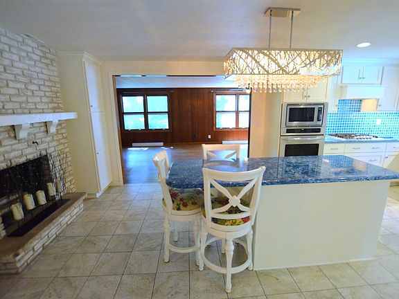 3rd image of 3081 Pine Ridge Ct