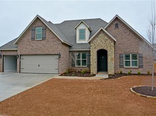 5701 W Sommerset St, Rogers, AR 72758