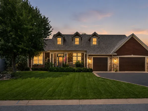 19081 Inndale Dr, Lakeville, MN 55044
