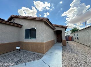 6676 S Blue Wing Dr, Tucson, AZ 85757