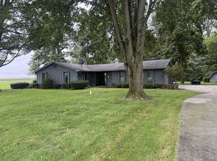 12616 Stellhorn Rd, New Haven, IN 46774