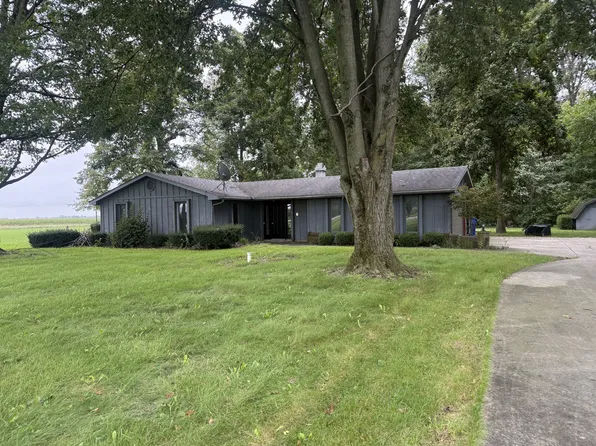 12616 Stellhorn Rd, New Haven, IN 46774