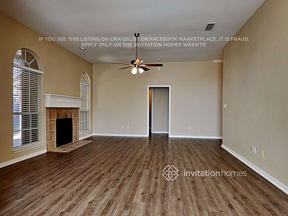 4th image of 509 Taos Ct W