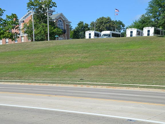 3rd image of 301 S Bridge St