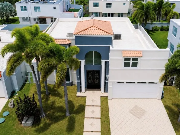B 12 N Ninoshka Estancias De Cerro Gordo #B-12, Vega Alta, PR 00692