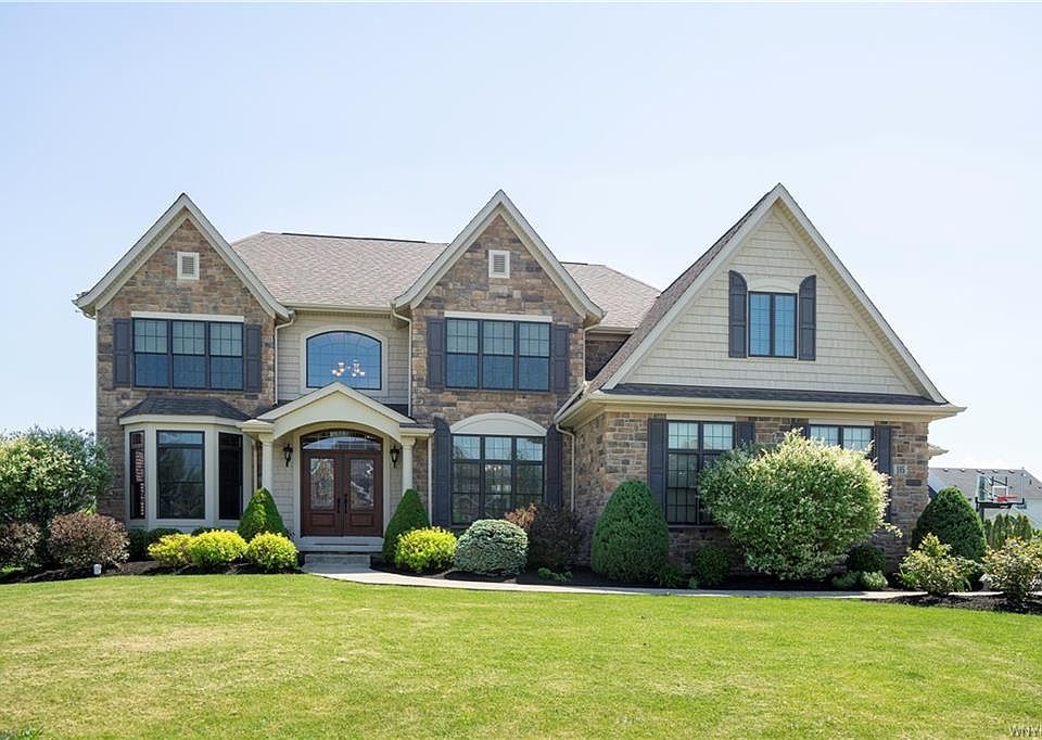 1st image of 105 Arcadian Dr