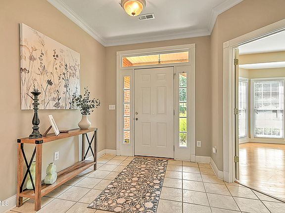 5th image of 1813 Waters Edge Dr