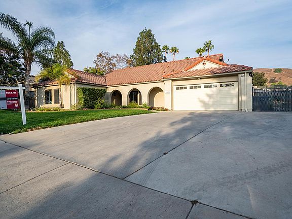 4th image of 10054 Orcas Ave