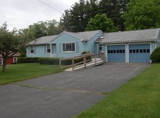 2 Ross Rd, Holyoke, MA 01040
