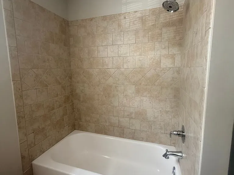 2519 Cedar Ln NE — Photo 15