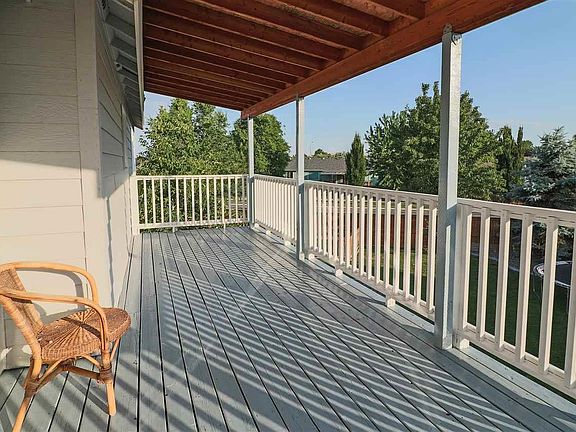4th image of 4808 Galicia Ct