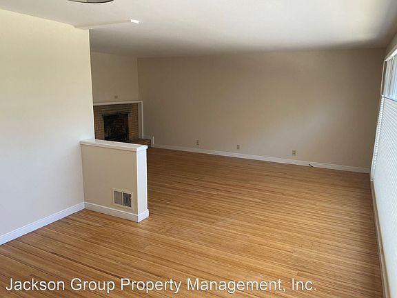 3rd image of 150 Oshaughnessy Blvd