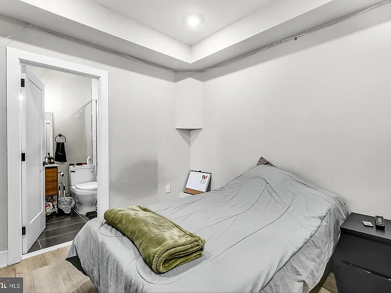 3965 Lancaster Ave #104 — Photo 9