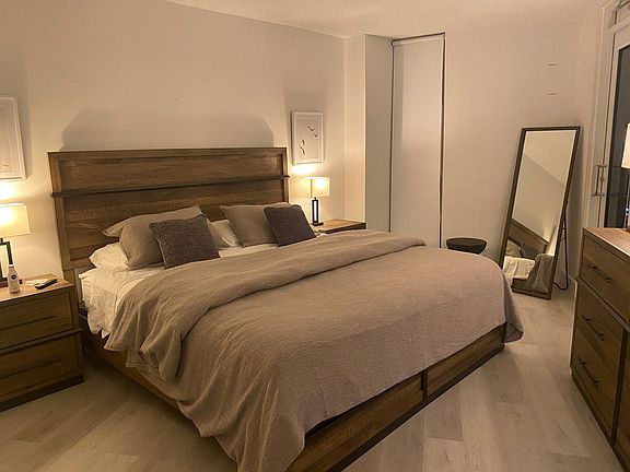 5th image of 100 Bayview Dr APT 2001