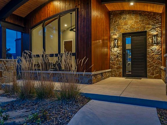 2nd image of 45 Eagles Nest Court